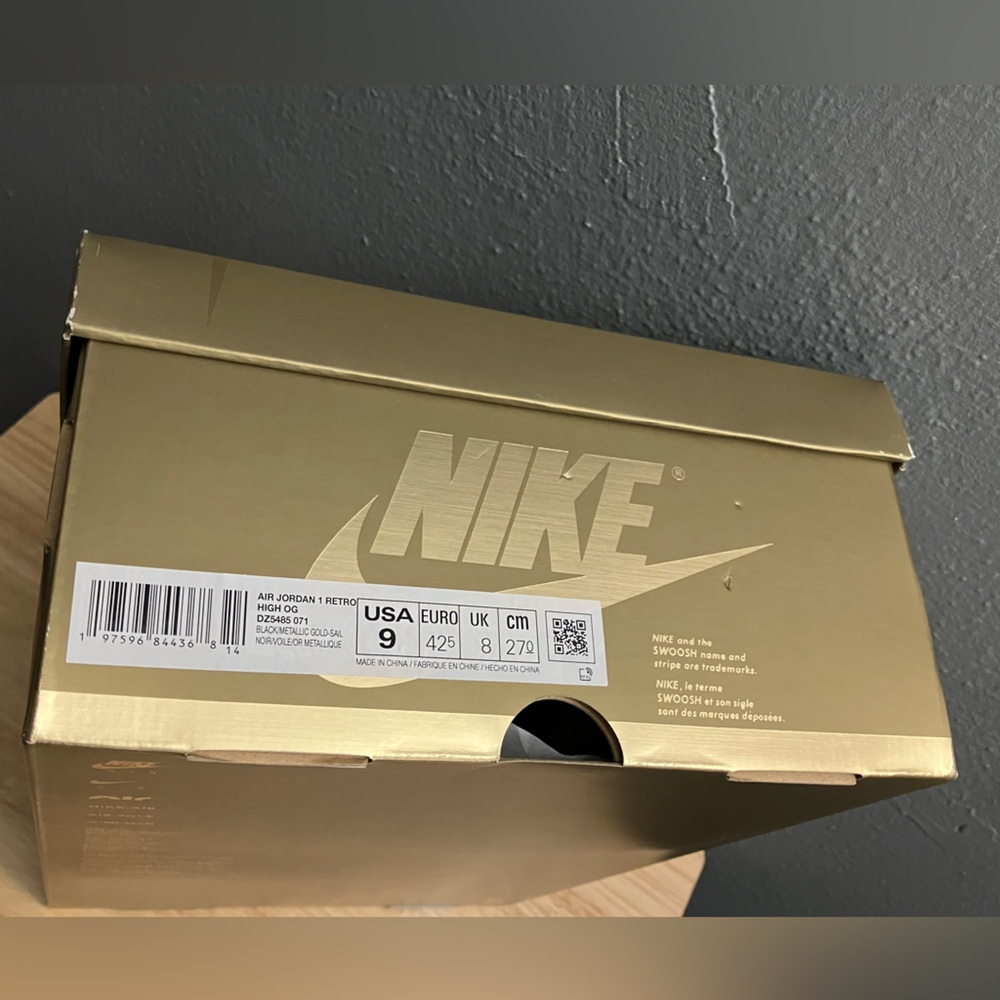 Nike Air Jordan 1 Retro OG High Black & Gold Shoes BRAND NEW Sneakers OG All! - Picture 8 of 8